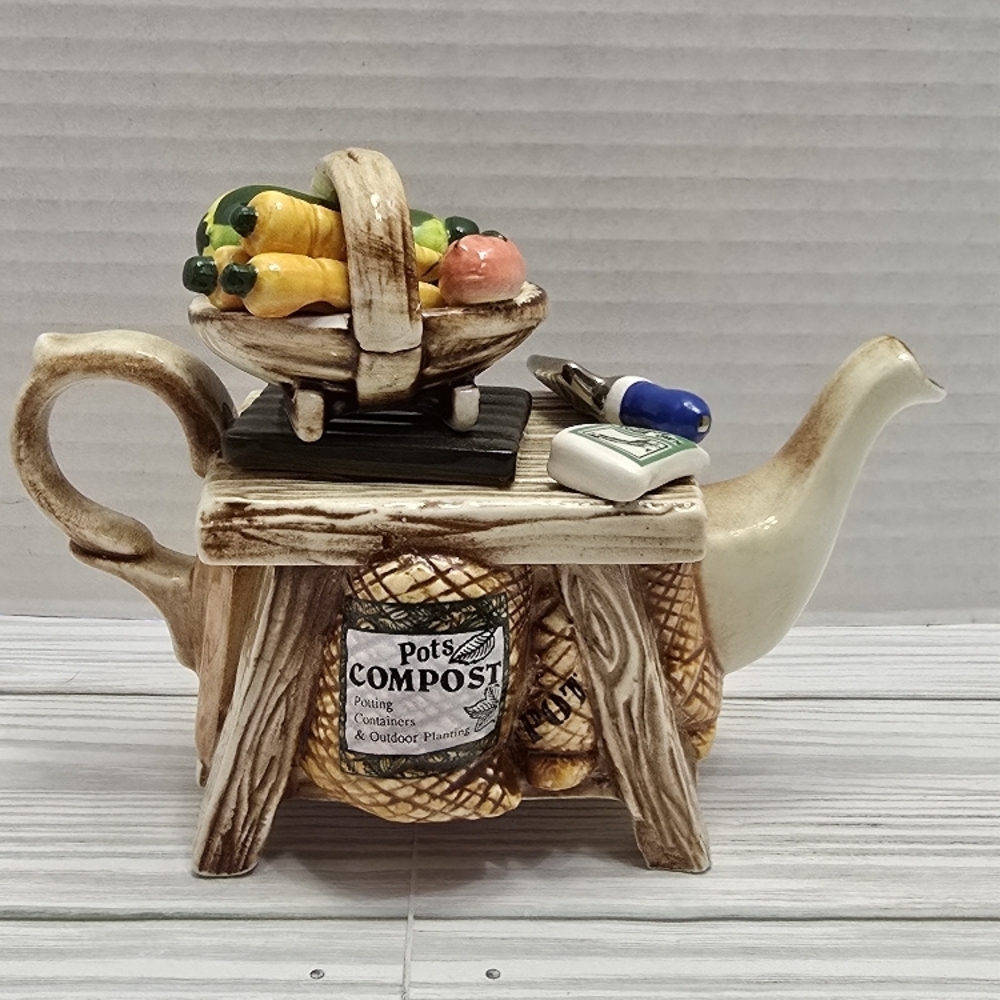 Cardew Design Gardeners Bench Miniature Teapot Hand Made In England Hand Painted